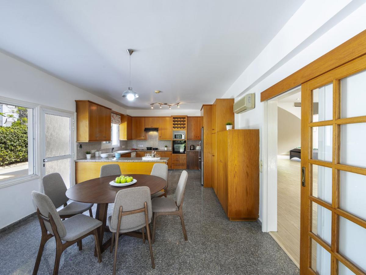 Meneou Seaside Mansion 7 Villa Ларнака Екстериор снимка